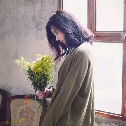 嘴上说着不想恋爱的人心里大概装着一个无法拥有的人吧