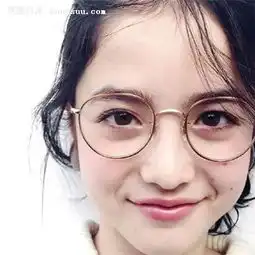 日本13岁混血小模特,一眼你就会被她惊艳