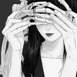 头像爱笑的女生不会太差,但会有很多鱼尾纹