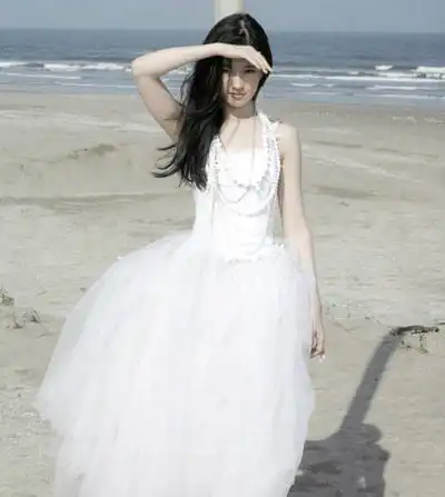 谁能为下面那张图找到一张对应的情侣图片