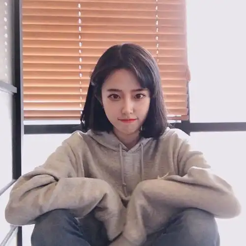 图片头像女生短发长发