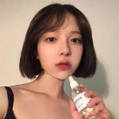 短发超拽霸气女生头像