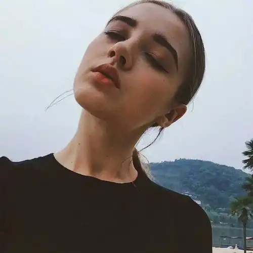 欧美头像女无水印点个赞睡个好觉