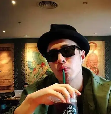 佩戴五年的劳力士手表居然能换个爱马仕包包