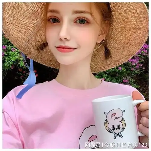 女生头像可爱二次元真人