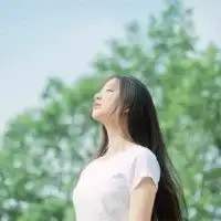 微信头像女生背影侧面可