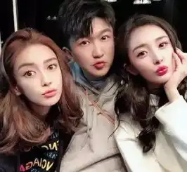 总是出现在杨幂和ab照片里的他到底什么来头怎么在娱乐圈人脉这么广