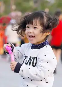 拍摄户外活泼小朋友,一个关键点让你拍出真实天真与可爱