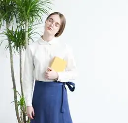 一家偏爱蓝色的女装店,看了这些设计能让你爱到骨子里