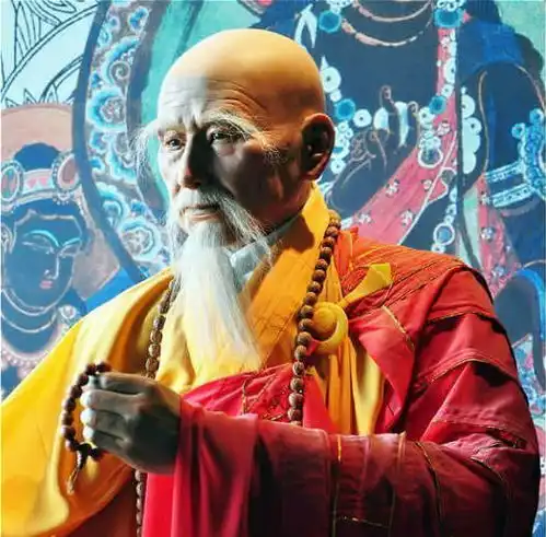 70年代女飞贼,拜寺中高僧为师,轻功了得却踏入歧途,死时才24岁