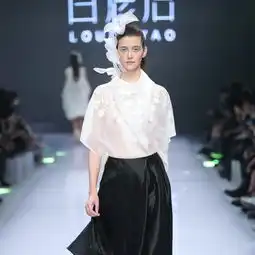 服饰风尚时尚笔记海报时尚网