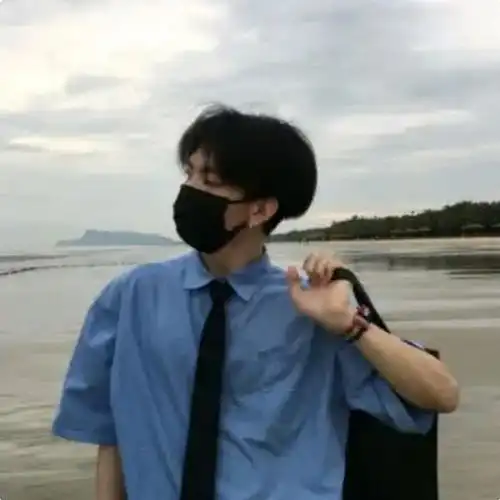 学生偷看不良网站,还以为没人发现这3个细节早出卖你了