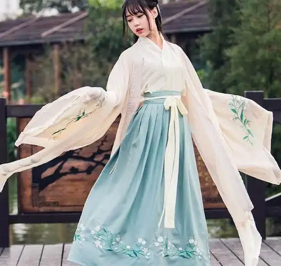 趣味测试你最喜欢哪一件汉服测一下你的心理年龄多少岁