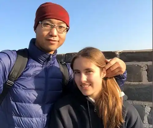 美国硕士女孩不顾父母反对,远嫁大9岁的黑龙江男人,结果怎么样