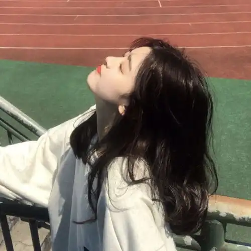 有没有让你一眼心动的女生头像