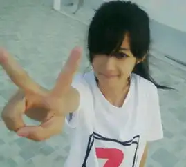 这位素颜美女叫什么名字啊,谁知道