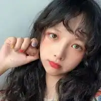 推荐好看的女生头像卷发
