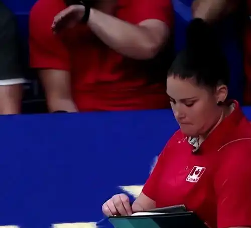 李盈莹状态回勇,袁志给队员减压,丁霞霸气二次球,中国女排胜加拿大