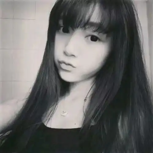 qq头像女生黑白酷冯女郎
