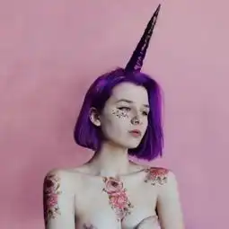 好玩的头像欧美女生2018精选恶趣味欧美女生头像个性十足