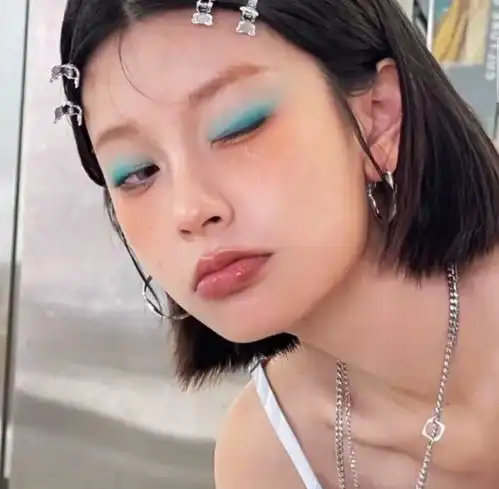 小女孩头像超可爱图片大
