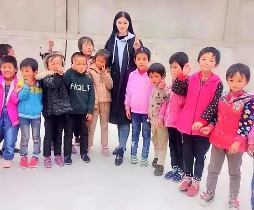 6秒短视频浏览量4553万宁夏西吉乡村小学一年级女孩走红网络