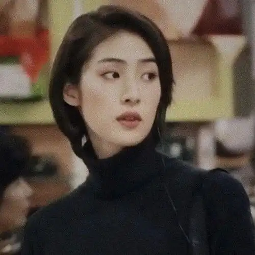 美人计中森明菜让人有保护欲,天海佑希则相反
