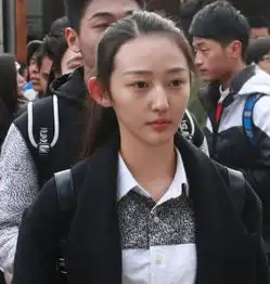 又是一年艺考时现场素颜美女谁最出挑组图新闻推荐海外网