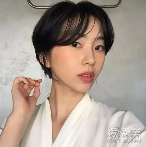 短发高陵之花最流行的3种中性风格的超短发