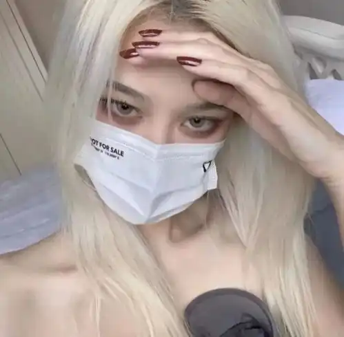 酷酷的女生头像