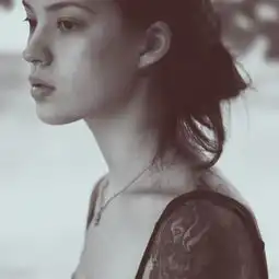 纹身美女头像图片轻狂