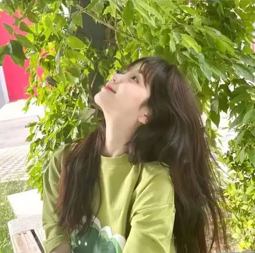 高级感温柔女生头像20