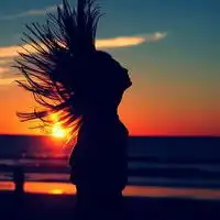 夕阳唯美女生微信图像33