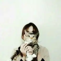 女孩和猫咪的卡通头像男