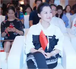 许晴一身休闲运动出席活动,青春活力自带少女气质,朝气蓬勃