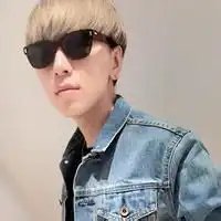 qq头像,小男孩穿牛仔衣帅气可爱