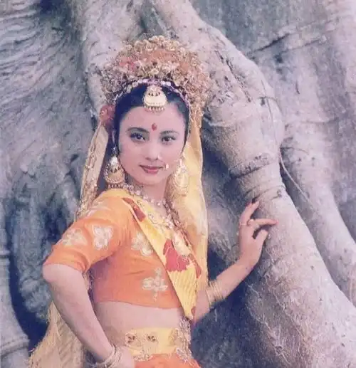 4位真正的中国式美人五官明艳大气,甩如今一线女星一大截