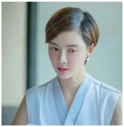 气质高冷女神车晓,嫁给其貌不扬的山西首富,离婚后分3亿