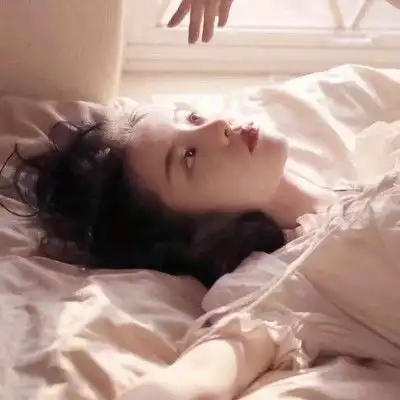 成熟气质美女qq头像乌克