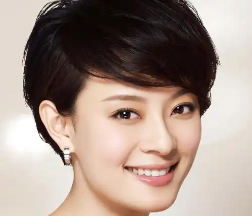 原来娘娘画功那么好小狗画像活灵活现,网友却调侃画的像邓超