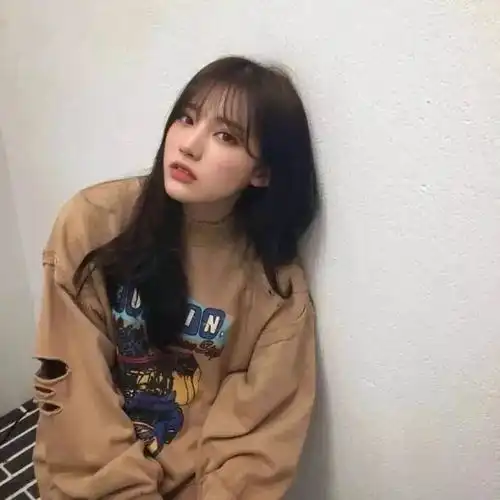 纯欲风女生头像真人不像