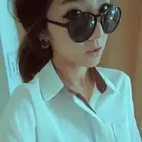 戴上墨镜我们还能不能相偎相依