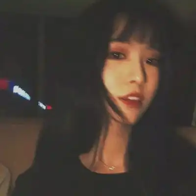暗黑萝莉头像女生高冷闪