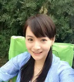 北影学霸校花走红神秘李依伊什么来头