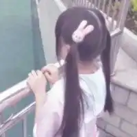 qq头像女生不露脸伤感