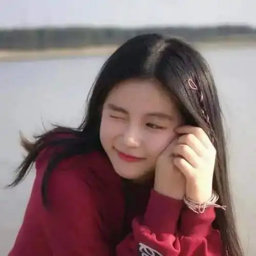 龙年微信头像女萨顶顶