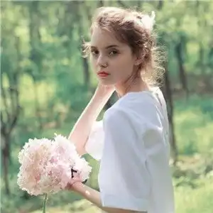 欧美范图片个性范头像超酷女生,长发更显几分的清新甜美