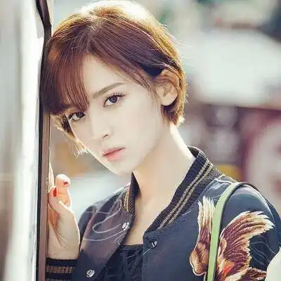 头发一剪,个人魅力值飙升,女明星们的短发不要太美啦