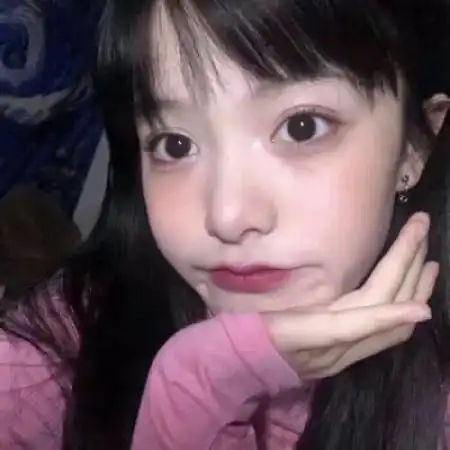 女生真人版头像不露脸成