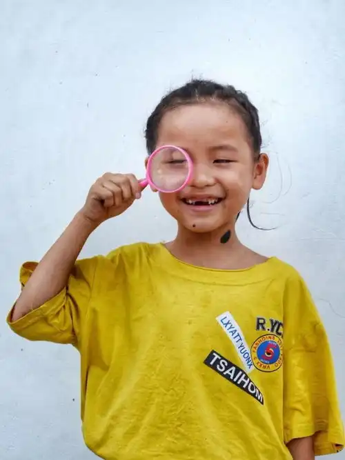 害羞女孩图片头像pose